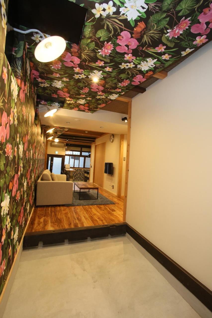 The Wonder At Stay-Machiya Karahori- Осака Екстер'єр фото